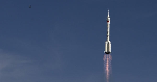 Tên lửa Trung Quốc rơi trên đất Mỹ