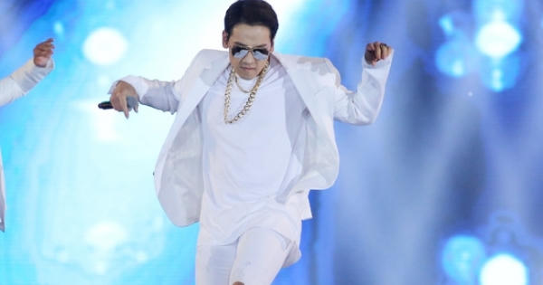 Video: Màn trình diễn của Bi Rain tại chung kết Hoa hậu Việt Nam 2016 Video: Màn trình diễn của Bi Rain tại chung kết Hoa hậu Việt Nam 2016