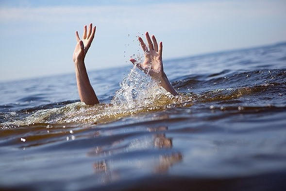 Quảng Ninh: Lật đò trên Vịnh Hạ Long, một nữ du khách thiệt mạng