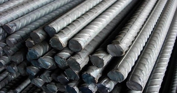 Giá thép liên tục tăng "nóng", nhà thầu và chủ đầu tư lo vỡ trận