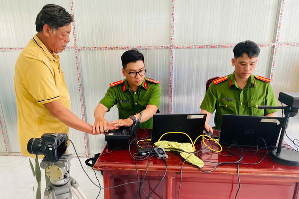 Kiên Giang cấp căn cước lưu động cho phạm nhân Kiên Giang cấp căn cước lưu động cho phạm nhân