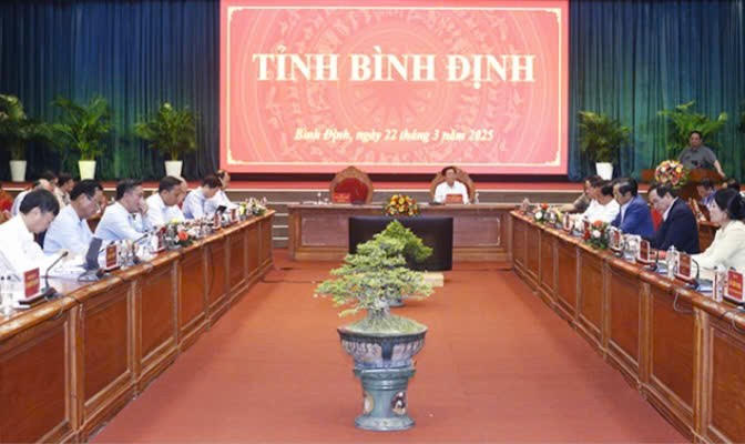 Thủ tướng Phạm Minh Chính làm việc với Tỉnh ủy Bình Định