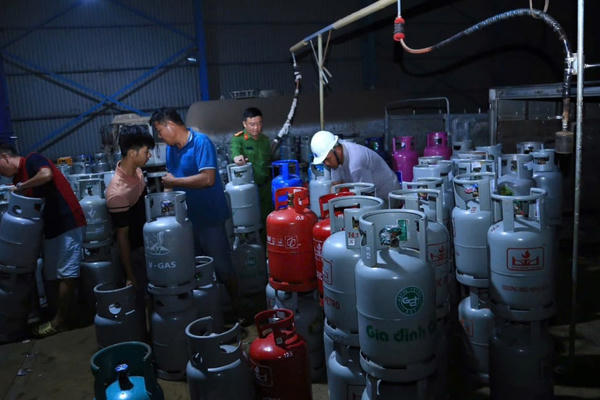 Đồng Nai: Kiểm tra hàng loạt cơ sở kinh doanh gas Đồng Nai: Kiểm tra hàng loạt cơ sở kinh doanh gas