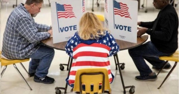 Thấy gì qua cuộc tranh luận nảy lửa, hỗn loạn của ông Trump và đối thủ Biden