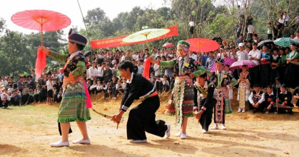 Truyền thống ăn Tết lạ của các dân tộc Việt