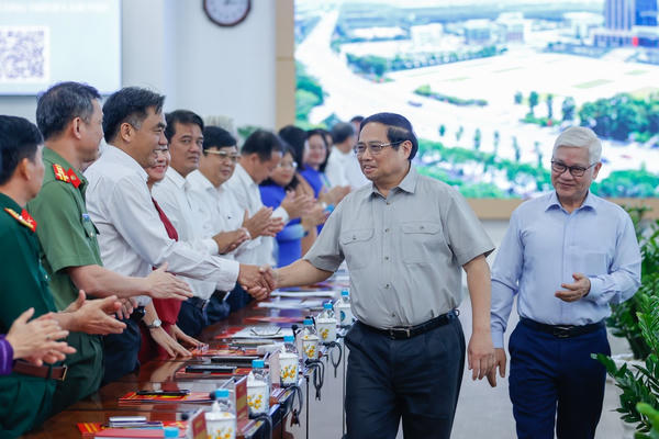 Thủ tướng nêu 6 bài học kinh nghiệp để Bình Dương bứt tốc, phát triển Thủ tướng nêu 6 bài học kinh nghiệp để Bình Dương bứt tốc, phát triển