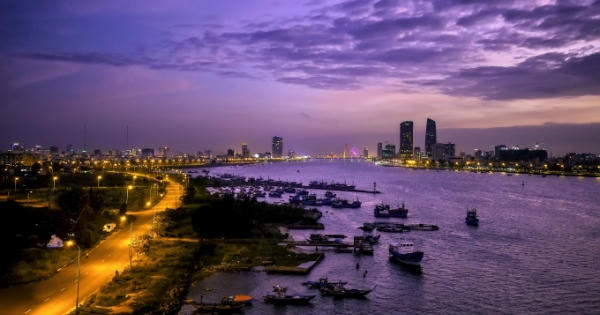 Du khách háo hức săn tour xem pháo hoa Du khách háo hức săn tour xem pháo hoa