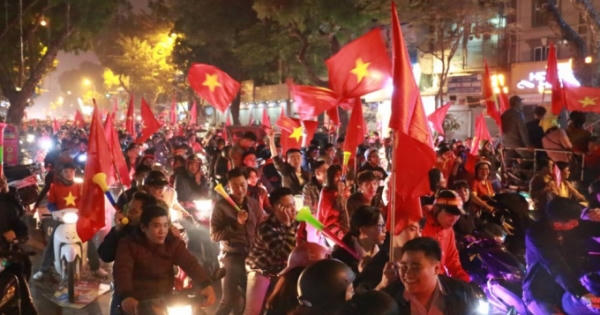 CSGT Hà Nội huy động 100% quân số đảm bảo an ninh trận Việt Nam - Nhật Bản