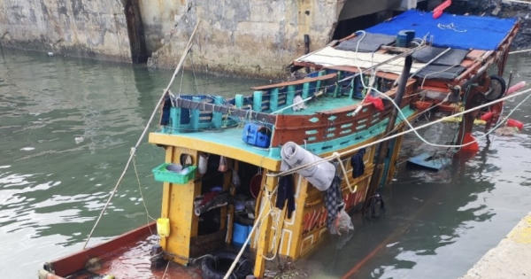 Chìm tàu cá khiến một thuyền viên tử vong