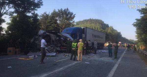 Tổng kiểm tra xe kinh doanh vận tải khách hợp đồng trên cả nước Tổng kiểm tra xe kinh doanh vận tải khách hợp đồng trên cả nước