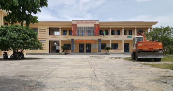 Ly kì chuyện hàng loạt người thân của lãnh đạo xã Hoàn Trạch “đi lạc” vào hộ nghèo