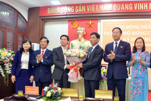 Quảng Ninh: TP Móng Cái có tân Chủ tịch UBND