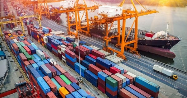 Kinh tế thời Covid-19: Việt Nam là trường hợp rất hiếm!