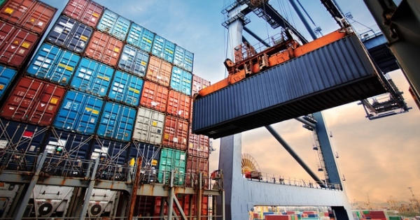 Biznews: Mua sắm tiêu dùng giảm mạnh vì dịch Covid-19