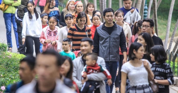 Công viên Thủ Lệ đặc người trong ngày Tết Dương lịch Công viên Thủ Lệ đặc người trong ngày Tết Dương lịch