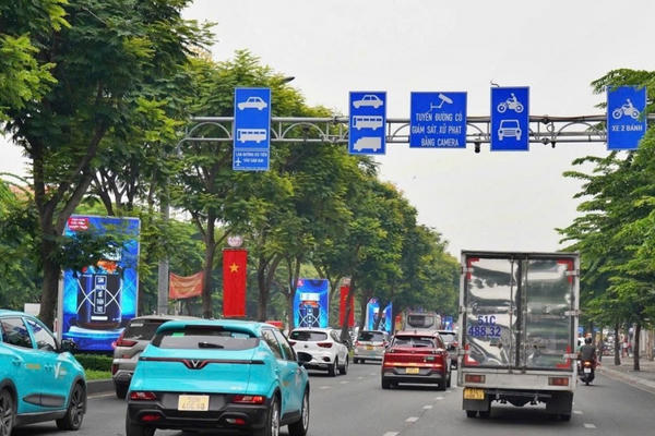 Cấm xe một số tuyến đường ở trung tâm TP HCM vào ngày 19/8