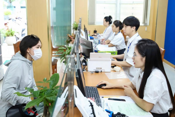 Hà Nội rà soát, chấn chỉnh tình trạng “cò giấy tờ” tại Trung tâm hành chính công