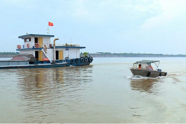 Hà Nội duy trì kiểm soát chặt vận tải đường thủy trên sông Hồng