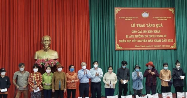 Đồng Nai: Chia sẻ khó khăn cùng người nghèo nhân dịp Tết Nguyên đán Đồng Nai: Chia sẻ khó khăn cùng người nghèo nhân dịp Tết Nguyên đán