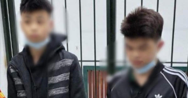 Hà Nội: Chặn đứng nhóm thanh niên mang kiếm “đi dạo” trong đêm Hà Nội: Chặn đứng nhóm thanh niên mang kiếm “đi dạo” trong đêm