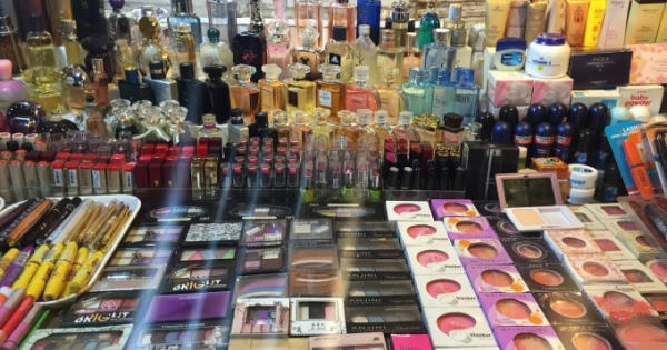 Mĩ phẩm: Đừng ham của rẻ!