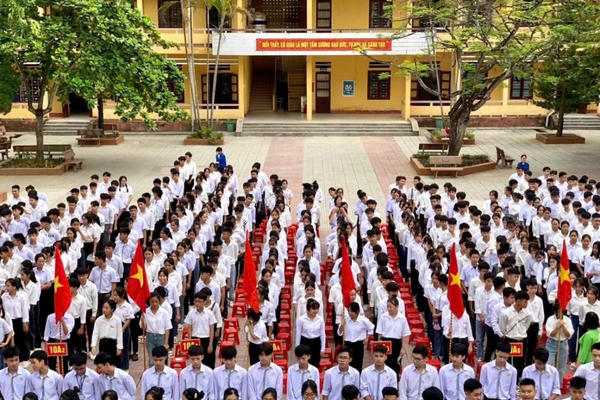 Trường THPT Nguyễn Quán Nho từng bước hoàn thiện mình hòa vào kỷ nguyên vươn mình của dân tộc