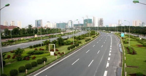 Hà Nội tổ chức lại giao thông trên đại lộ Thăng Long để sửa chữa