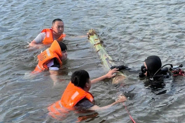 Đắk Lắk: Rủ nhau ra đập nước tắm, 2 học sinh đuối nước thương tâm