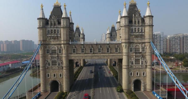 Những công trình nổi tiếng thế giới bị “nhái” tại Trung Quốc