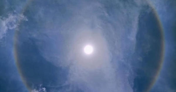 Sau 30 trận động đất và dư chấn trong 2 ngày, Sơn La xuất hiện hào quang bao quanh mặt Trời