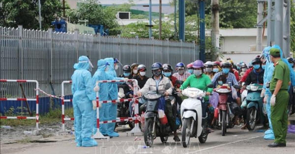 Tạm thời ngừng áp dụng các Chỉ thị 15, 16 và 19 về giãn cách xã hội trên toàn quốc