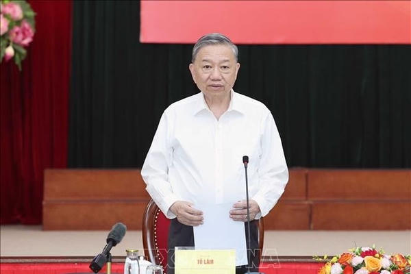 Tổng Bí thư yêu cầu không bố trí cán bộ bị kỷ luật giữ chức vụ cao, quan trọng hơn