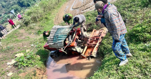 Nghệ An: Lật máy cày, một người tử vong