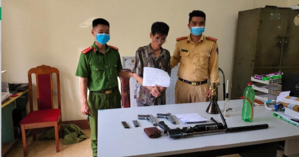 Sơn La: Bắt đối tượng tàng trữ ma tuý trái phép, thu giữ 3 khẩu súng Sơn La: Bắt đối tượng tàng trữ ma tuý trái phép, thu giữ 3 khẩu súng