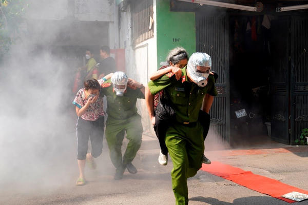 Tích cực tuyên truyền trách nhiệm phòng, chống “giặc lửa” tới nhân dân Tích cực tuyên truyền trách nhiệm phòng, chống “giặc lửa” tới nhân dân