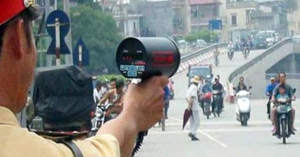 Hàng nghìn ô tô vi phạm tốc độ bị thu hồi biển hiệu, phù hiệu tại Hà Nội