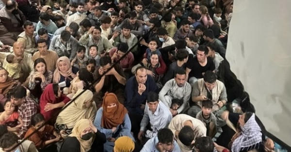 Máy bay C-17 của Mỹ đã chở tổng 823 người rời khỏi Afghanistan