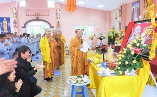 Đại tướng Võ Nguyên Giáp và kỷ niệm với chùa Sủi Đại tướng Võ Nguyên Giáp và kỷ niệm với chùa Sủi