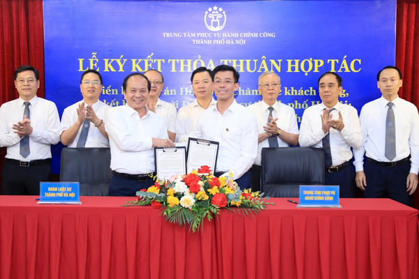 Hà Nội: Tăng cường hỗ trợ nâng cao chất lượng dịch vụ công trực tuyến Hà Nội: Tăng cường hỗ trợ nâng cao chất lượng dịch vụ công trực tuyến