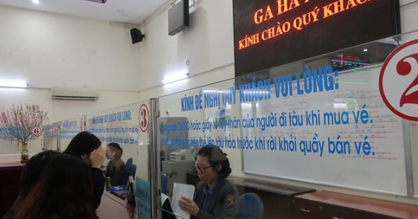 Vé máy bay, tàu hỏa đi lại Tết 2021: Thỏa sức lựa chọn
