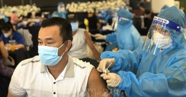 Quỹ vaccine phòng COVID-19 nhận được 8.779 tỷ đồng Quỹ vaccine phòng COVID-19 nhận được 8.779 tỷ đồng