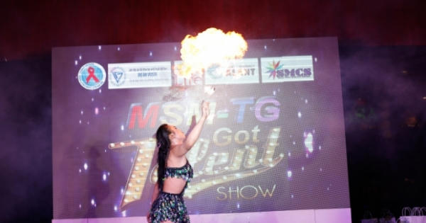 Nổi da gà với các tiết mục múa lửa, ăn than, nâng ghế bằng răng của của thí sinh MSM TG Got Talent