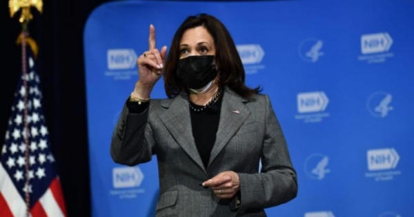 Xúc động công việc đầu đời của Phó tổng thống Mỹ Kamala Harris