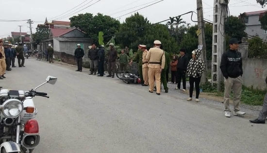Hưng Yên:Tạm đình chỉ 3 cảnh sát đuổi người vi phạm theo quy định ngành Hưng Yên:Tạm đình chỉ 3 cảnh sát đuổi người vi phạm theo quy định ngành