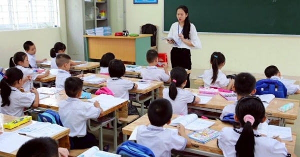 “Bất chợt” rồi “đột xuất”