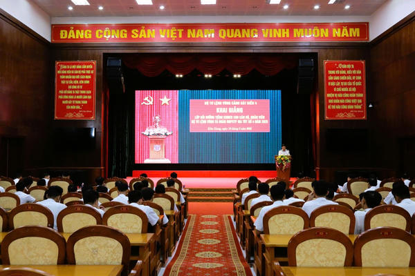 BTL Vùng Cảnh sát biển 4 khai giảng lớp bồi dưỡng tiếng Khmer