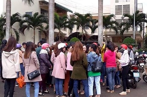Huyện Krông Pắc lên tiếng sau sự việc hơn 500 giáo viên có nguy cơ mất việc Huyện Krông Pắc lên tiếng sau sự việc hơn 500 giáo viên có nguy cơ mất việc