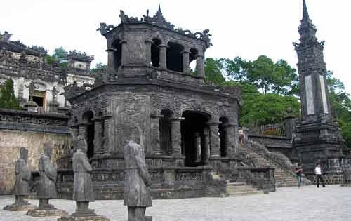 Bảo tồn, tu bổ và phát huy các giá trị di tích Cố đô Huế