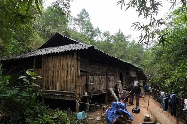 Hà Giang: Bắt tạm giam “nghịch tử” tưới xăng thiêu bố, mẹ tử vong