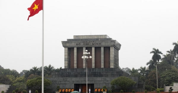 Tản mạn quanh tên Quảng trường Ba Đình Tản mạn quanh tên Quảng trường Ba Đình